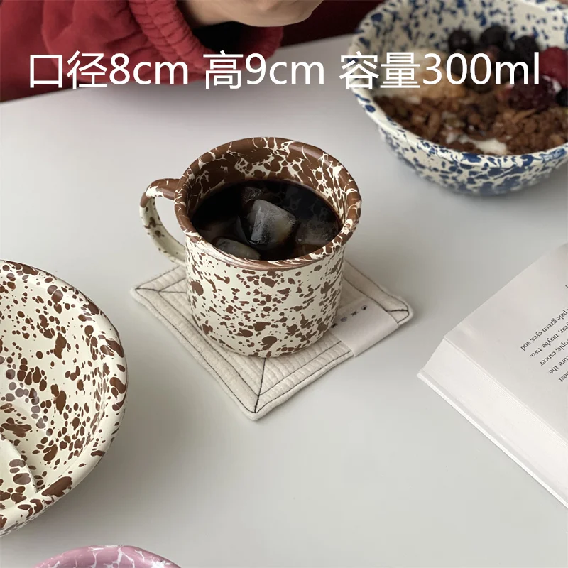 

Эмалированная тарелка idosliving