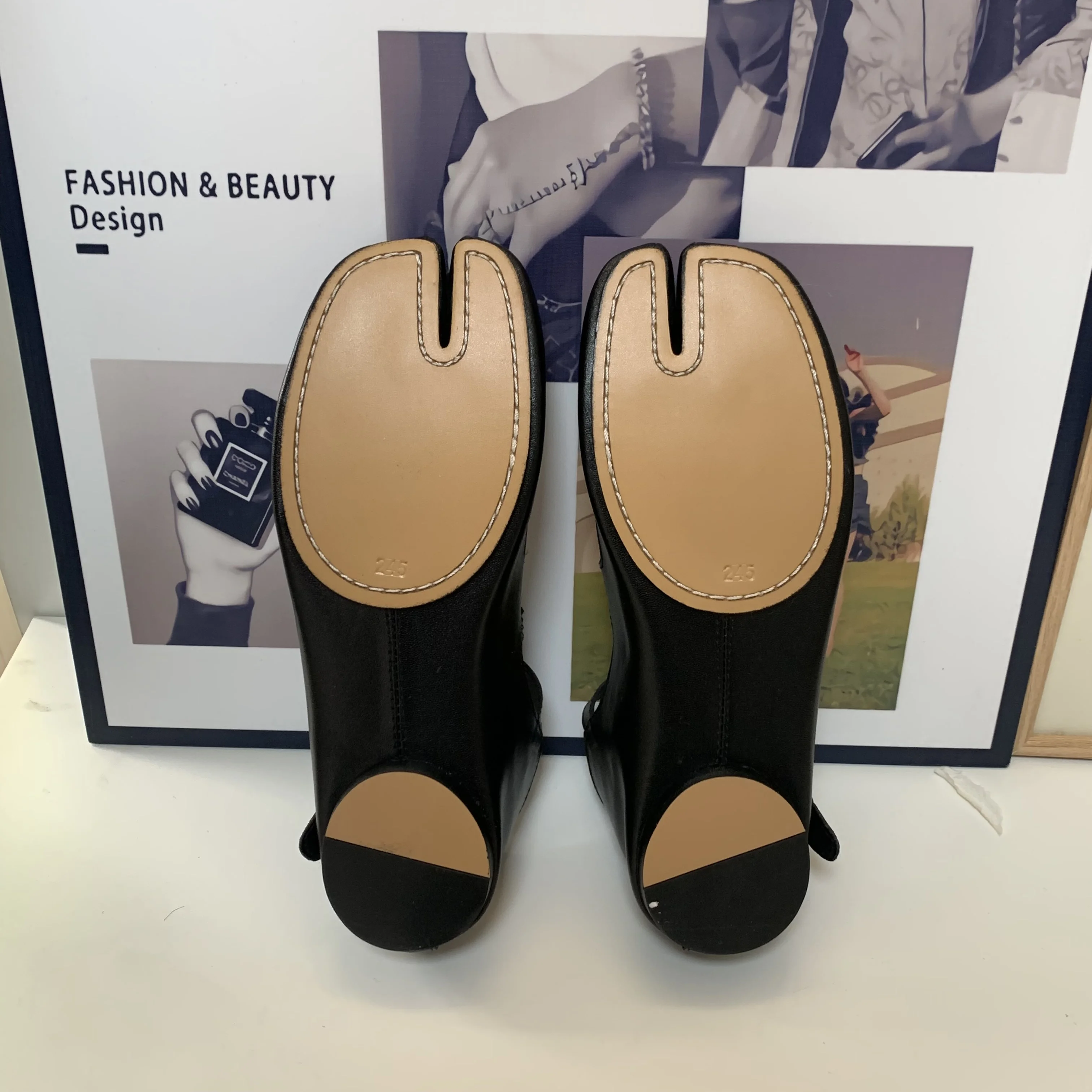 Женские туфли-лодочки на плоской подошве из экокожи 35-40 цвет черный/коричневый