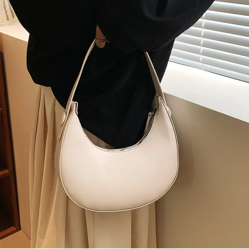 

Fashion White Shoulder Bags for Women Pu Leather Solid Color Half Moon Crossbody Bag Designer Lady Handbags Ladies Underarm Bags