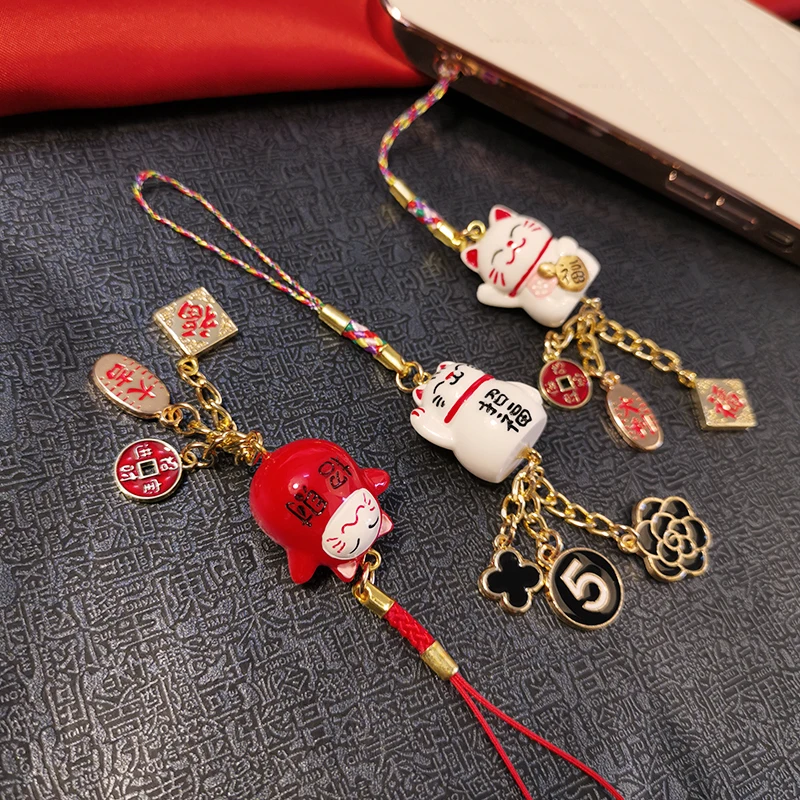 

Cute Cartoon Lucky Cat Pendant Short Lanyard Mobile Phone Shell U Disk Key Pendant Lanyards Id Badge Holder Mobile Phone Lanyard