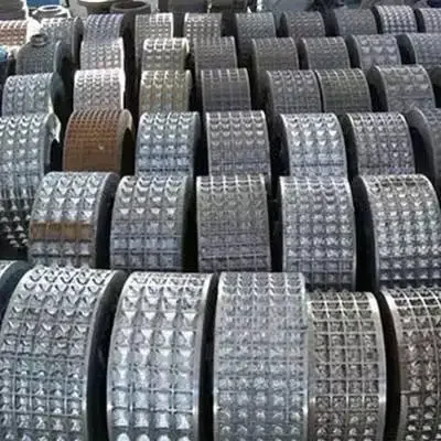 XDEM машина для изготовления древесного угля брикетирования рисовой соломы