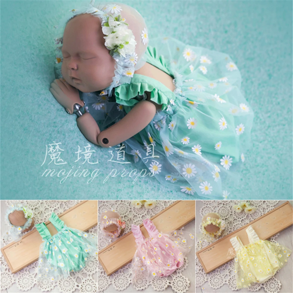 Dvotinst Newborn Photography Props for Baby Girls Straps Daisy Bodysuit Outfits Hat 2-pieces Accessories Studio Photoshoots