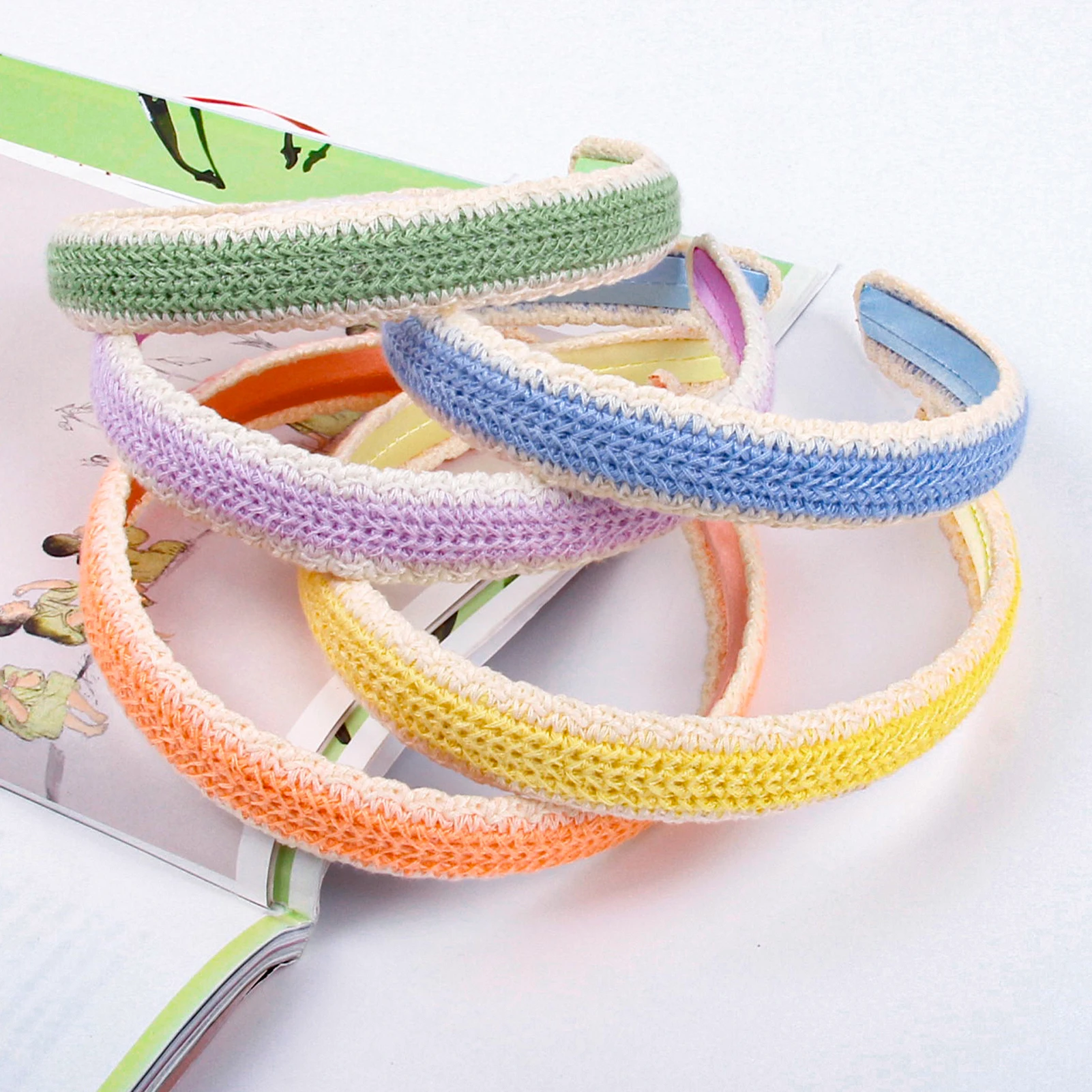 Обруч для волос Плетеный женский широкий ободок карамельных цветов весенний