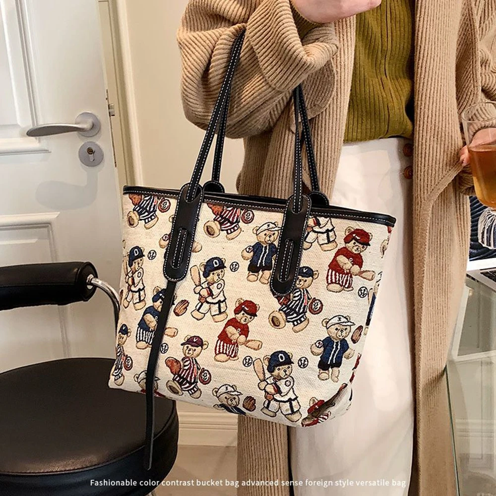 Рисунок 3 - Кожаная вместительная тканевая