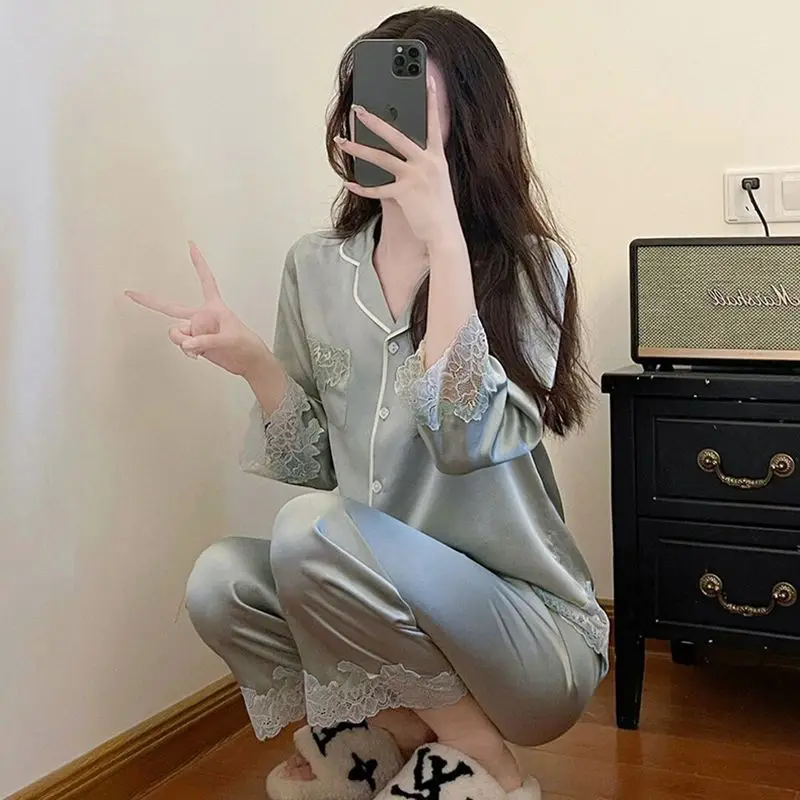 1 In 2023, the new French advanced ice silk long-sleeved pajamas women's spring lace home suit