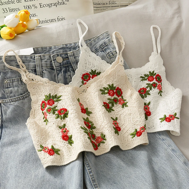 

OUMEA Women Floral Embroidery Camis Crop Top Summer Cotton Crochet Sweet Tops Sleeveless Retro Tops Beach Styles Hot Tops