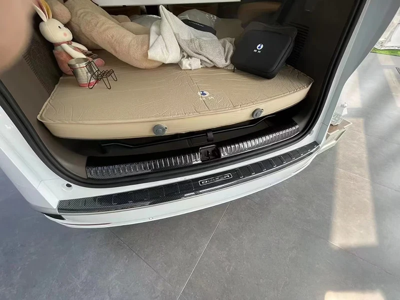 Стильная защитная накладка на задний бампер из углеродного волокна для кодового