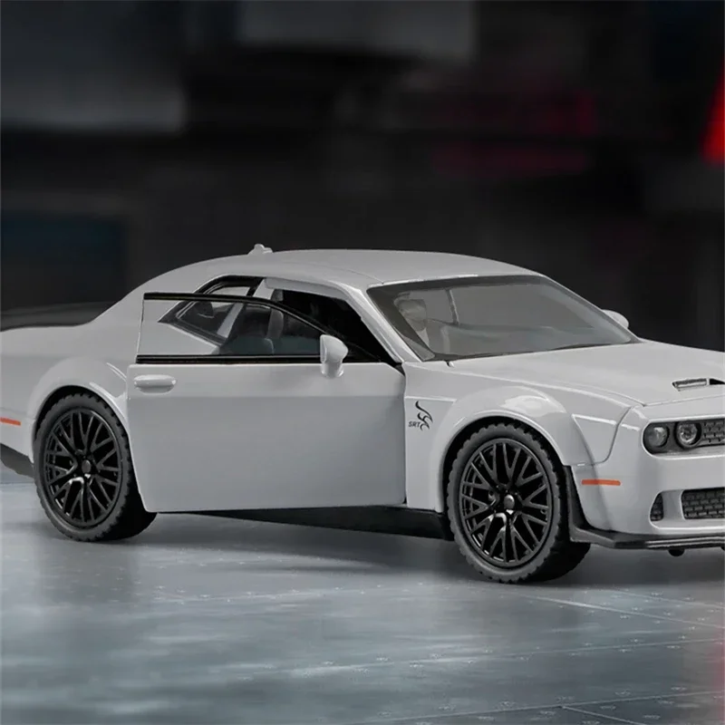 1:32 Dodge Challenger SRT модель автомобиля из сплава Musle литая под давлением металлическая