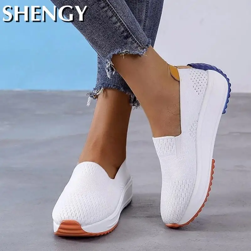 

Women Mesh Casual Shoes 2022 Fashion Loose Breathable Slip On Flats Outdoors Ladies Sports Shoes Woman Lightweight Female Shoes