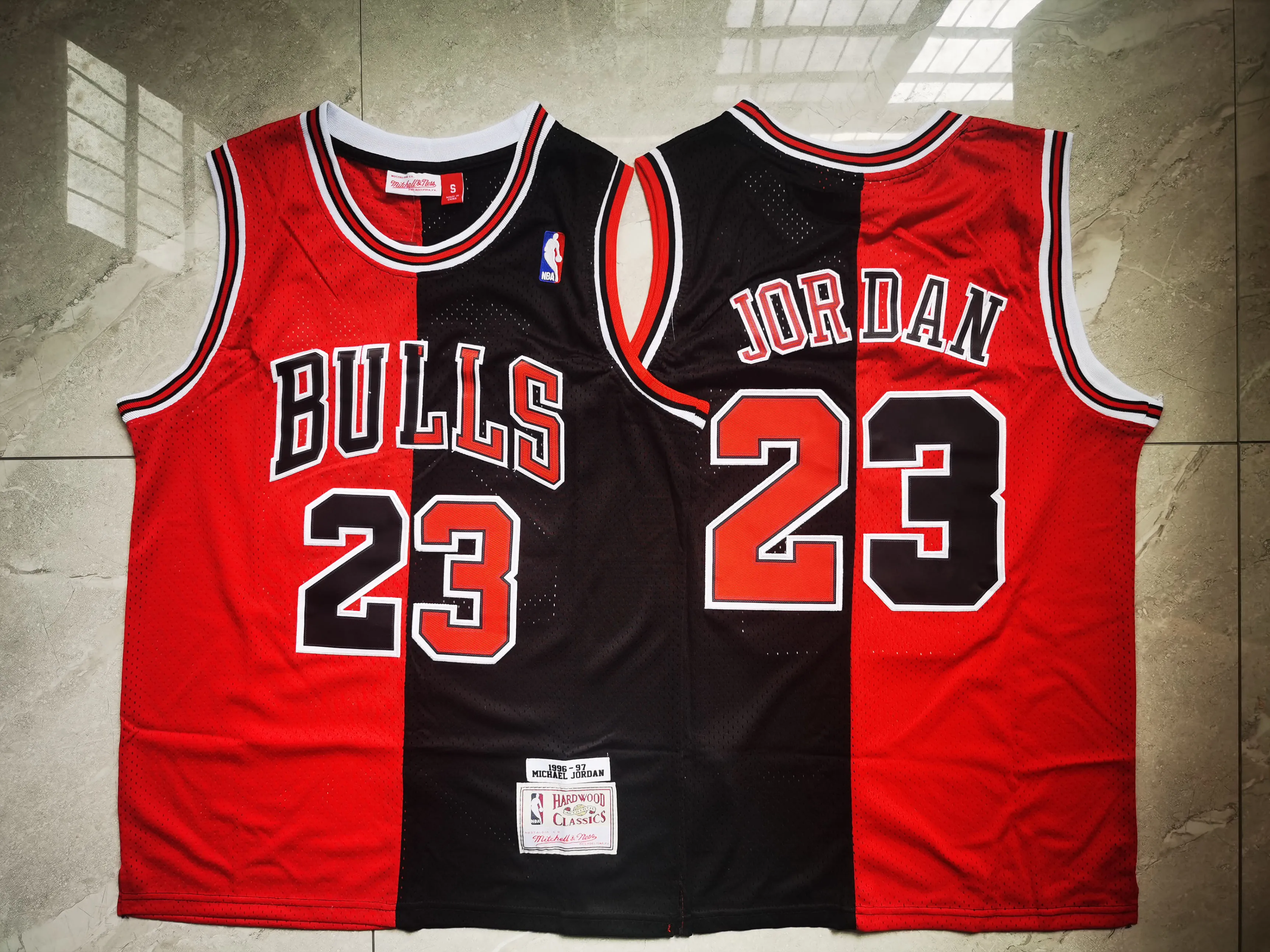 

Chicago Bulls № 23 черно-красная женская спортивная одежда, повседневный спортивный дышащий тренировочный топ