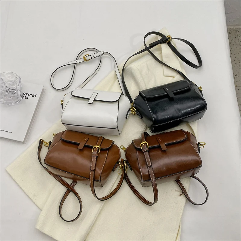 JinMantang PU Leather Shell Bagsfor Women 2023 Spring Trend Retro Handbags and Purses Cute Solid Color Small Crossbody Bag