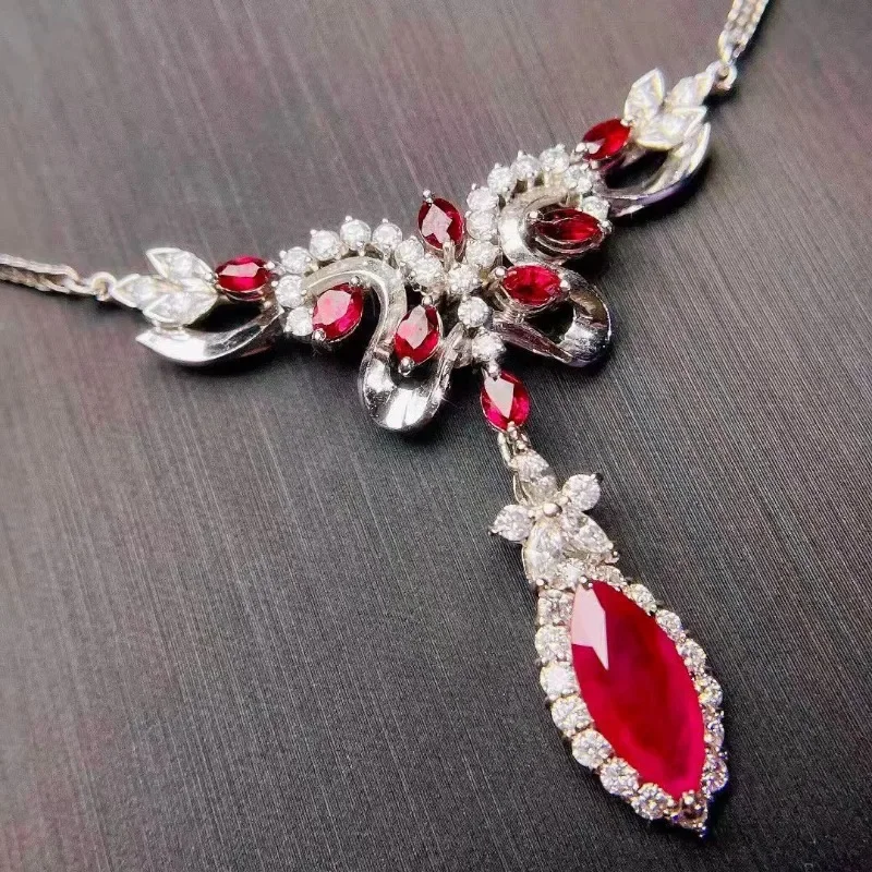 Новинка в роскошных благородных рубиновых ювелирных изделиях с подвесками