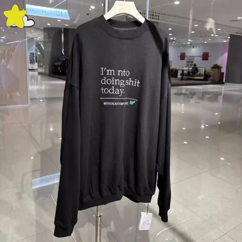 

Толстовка Мужская/женская черная с градиентным переходом цвета и ярлыком