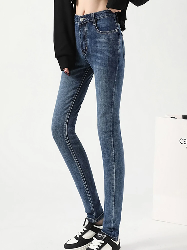 Эластичные облегающие джинсы с высокой талией для отдыха осень 2023 новая