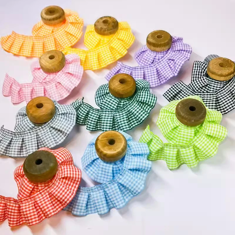 Разноцветные клетчатые плиссированные кружевные аксессуары в виде листьев