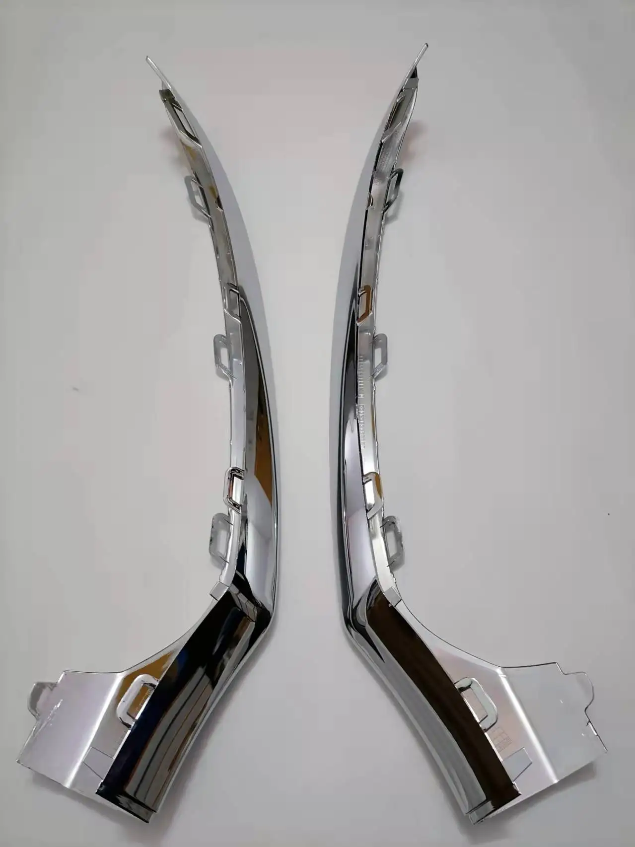 OEM; A2058851374+A2058851474 Front Bumper Lip Spoiler With Chrome Trim left and right for Mercedes C Class W205 C180 C200