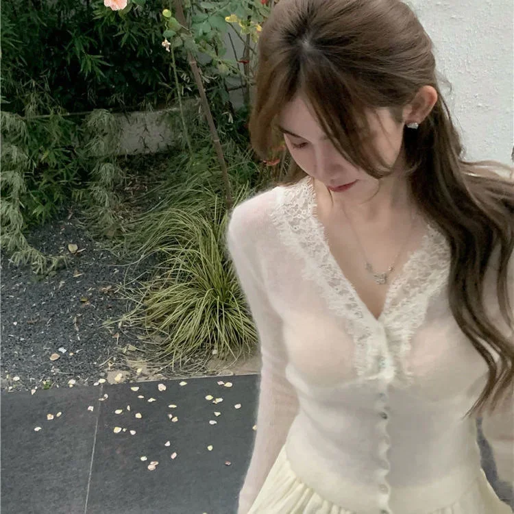 Женский винтажный топ с v-образным вырезом