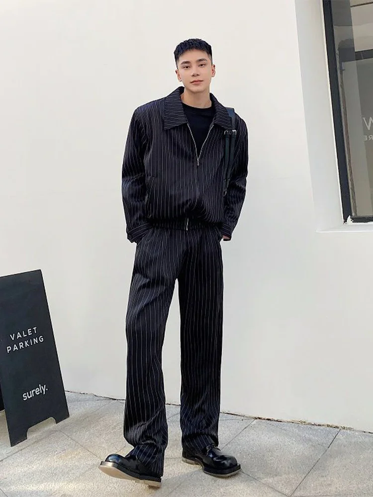 

Куртка тонкая с лацканами, пальто черные на молнии, НОВАЯ шикарная полосатая Корейская Простая мужская Повседневная белая Весенняя Мужская 2022 атласная