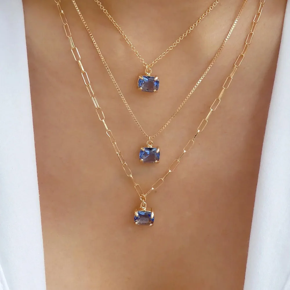 Ожерелье с квадратной подвеской в виде капли