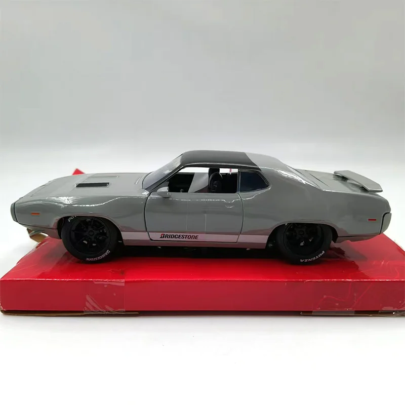 WELLY Plymouth GTX 1:24 металлическая модель автомобиля серого цвета