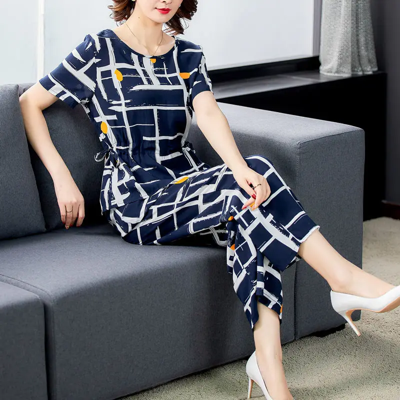 

Female Two Piece Sets Outifits Women Office Sets O-neck Short Sleeve Shirt and Straight Pant Suits Lady Summer Printed Suit G168