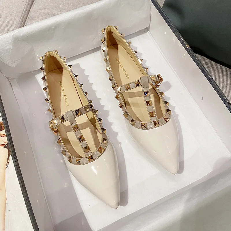 

Strap Stud Rivets Flats Pointy Toe Novelty American And European Styles Shoes Shiny Matte Hand Made