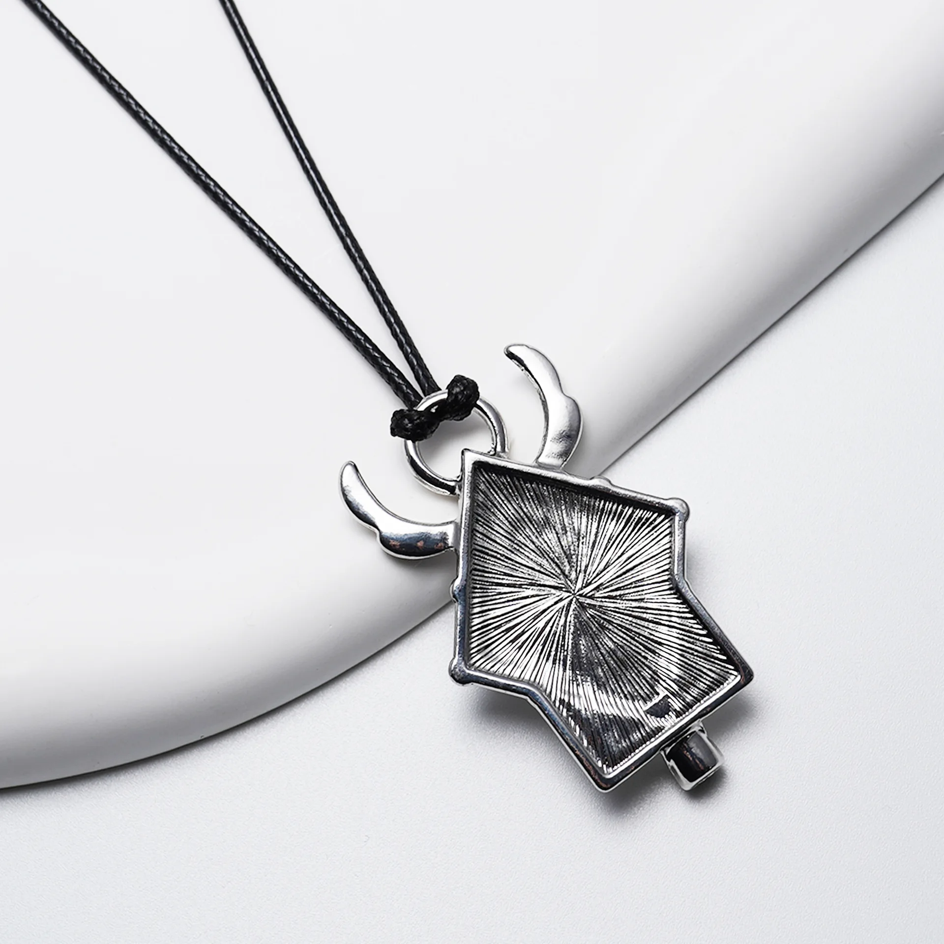 Модный эльфийский аниме Frieren периферийные устройства сертификат Святого