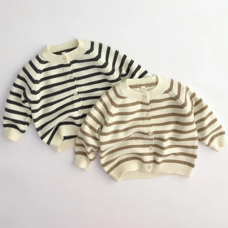 Детский свитер в полоску на возраст 0-6 лет