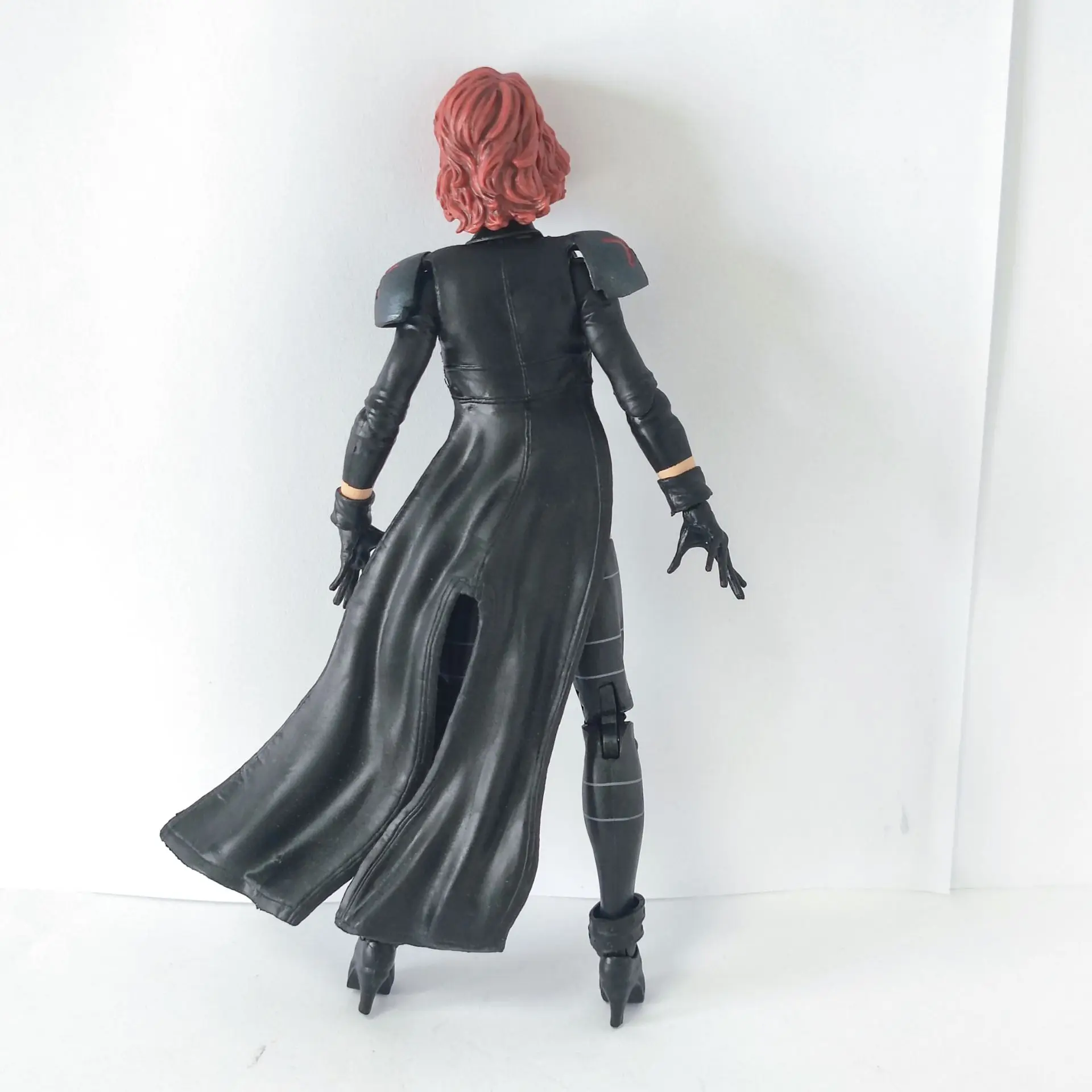 Фото Свободная фигурка Marvel Legends Black Queen With Black Widow's Wrong Head 6 дюймов №3