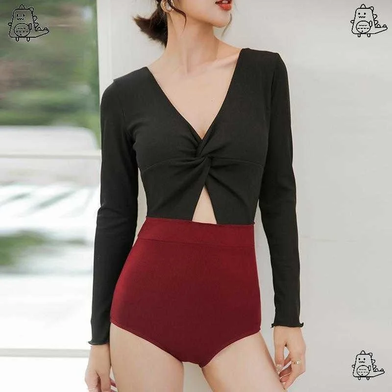 

Korean Style Sexy Siamese Long Sleeve Vacation Swimsuit Womens Conservative