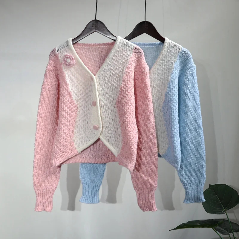 

Xiaoxiangfeng Contrast Color Flower Knitted Cardigan Women's 2022 Autumn and Winter New Korean Version Loose Design Sweater Coat