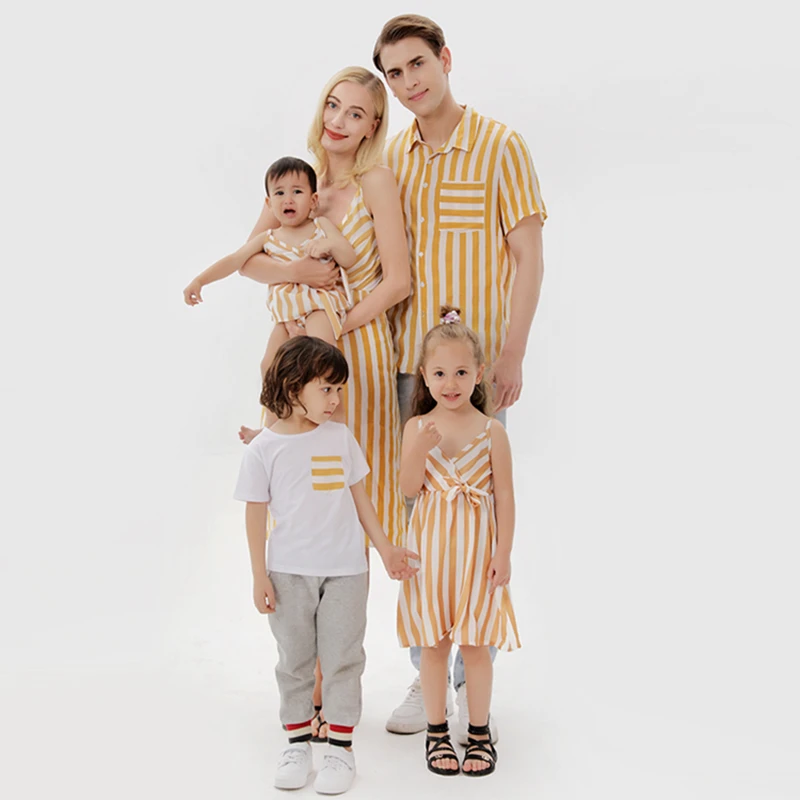 

Family Matching Outfits Summer Mother Daughter Yellow Striped Dresses Dad Son Cotton Shirts Family Look Holiday Couple Outfits