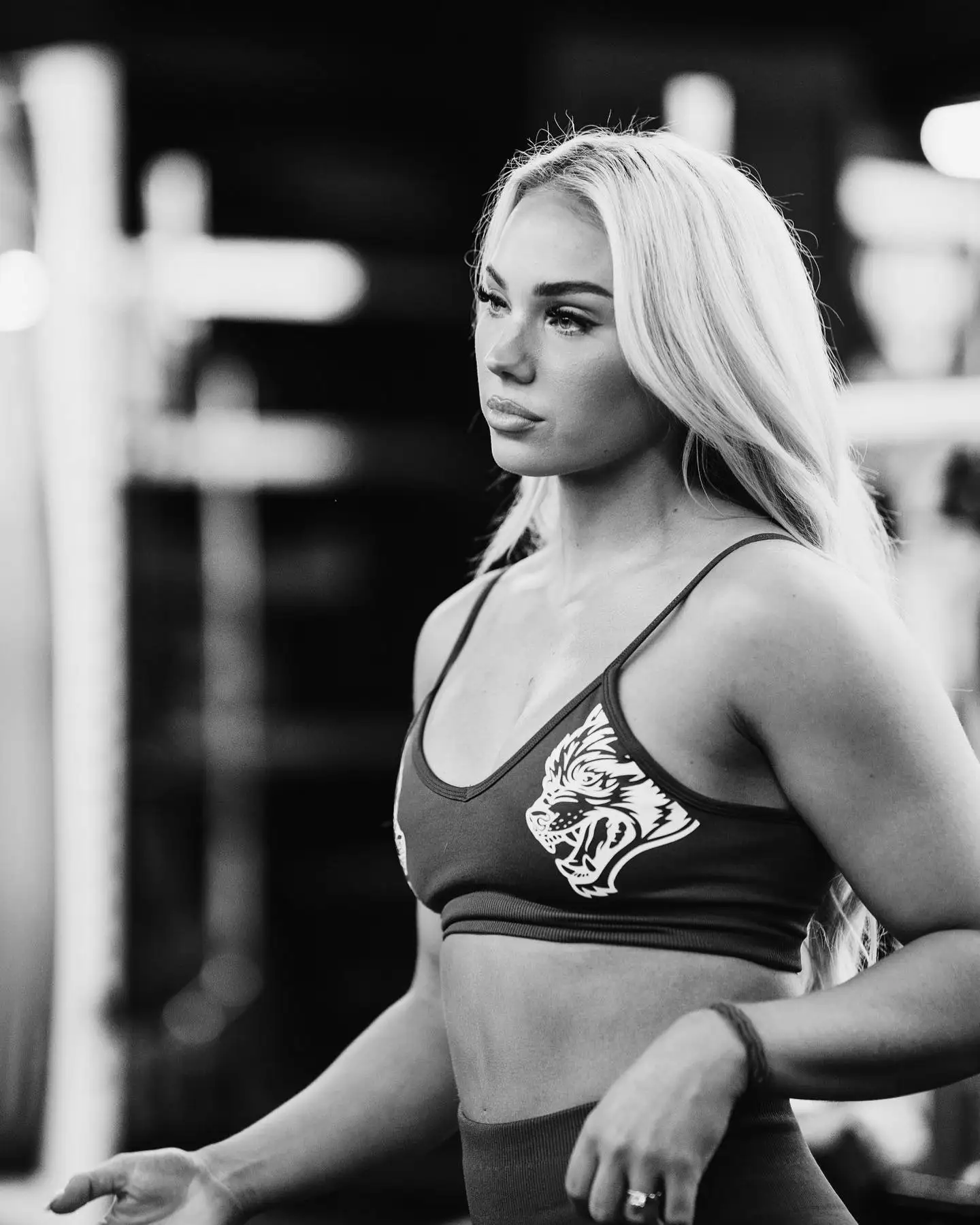 Darcsport Set Women Shorts & Bra Gym Fitness Skinny Hip Lift Sports Yoga Shorts Cross Sexy Tops Push Up Elastic Underwear