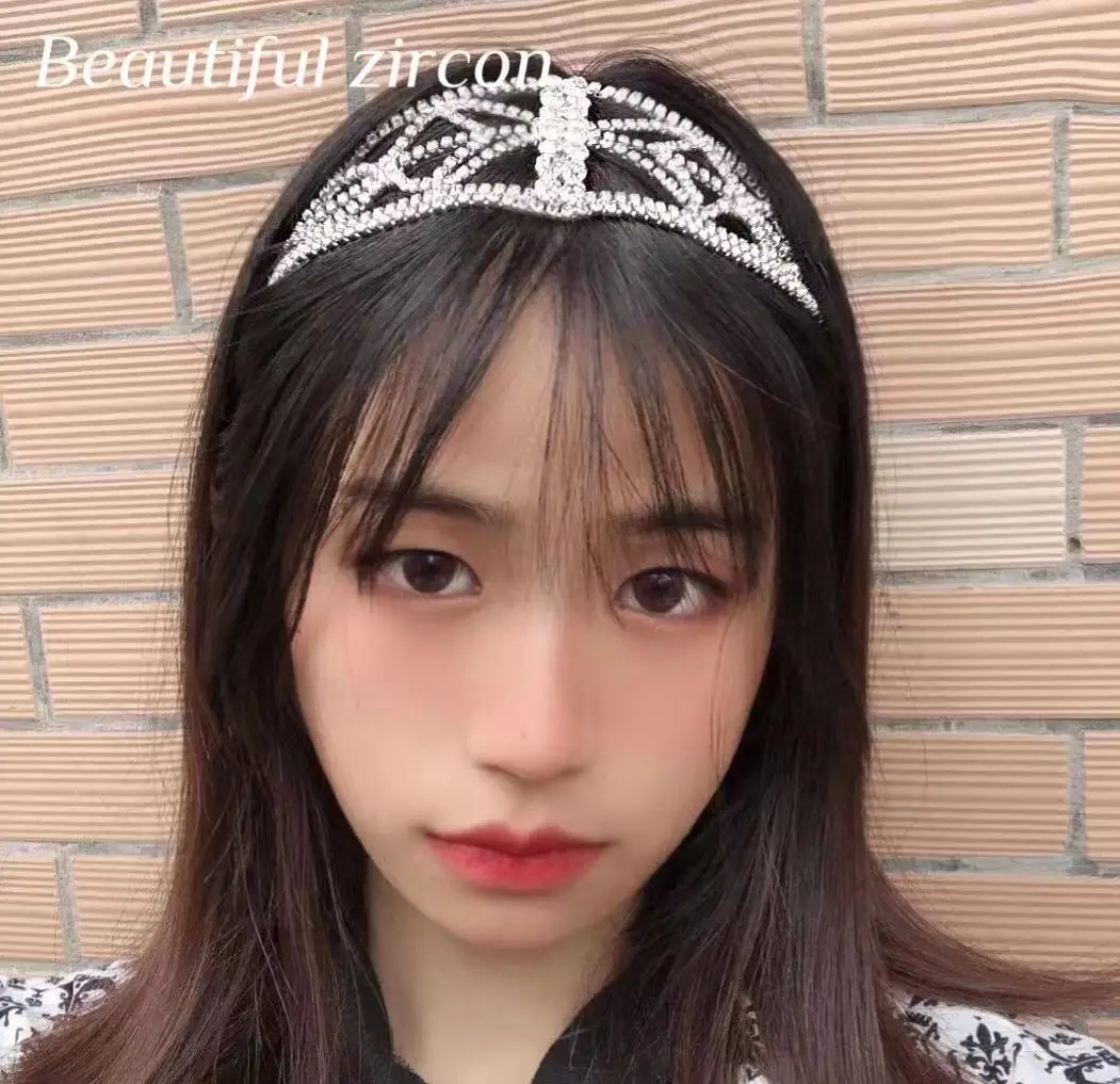 

2022 new fashion women's fashion shiny crystal hair band headdress bride wedding jewelry headdress luxury exquisite headband gif