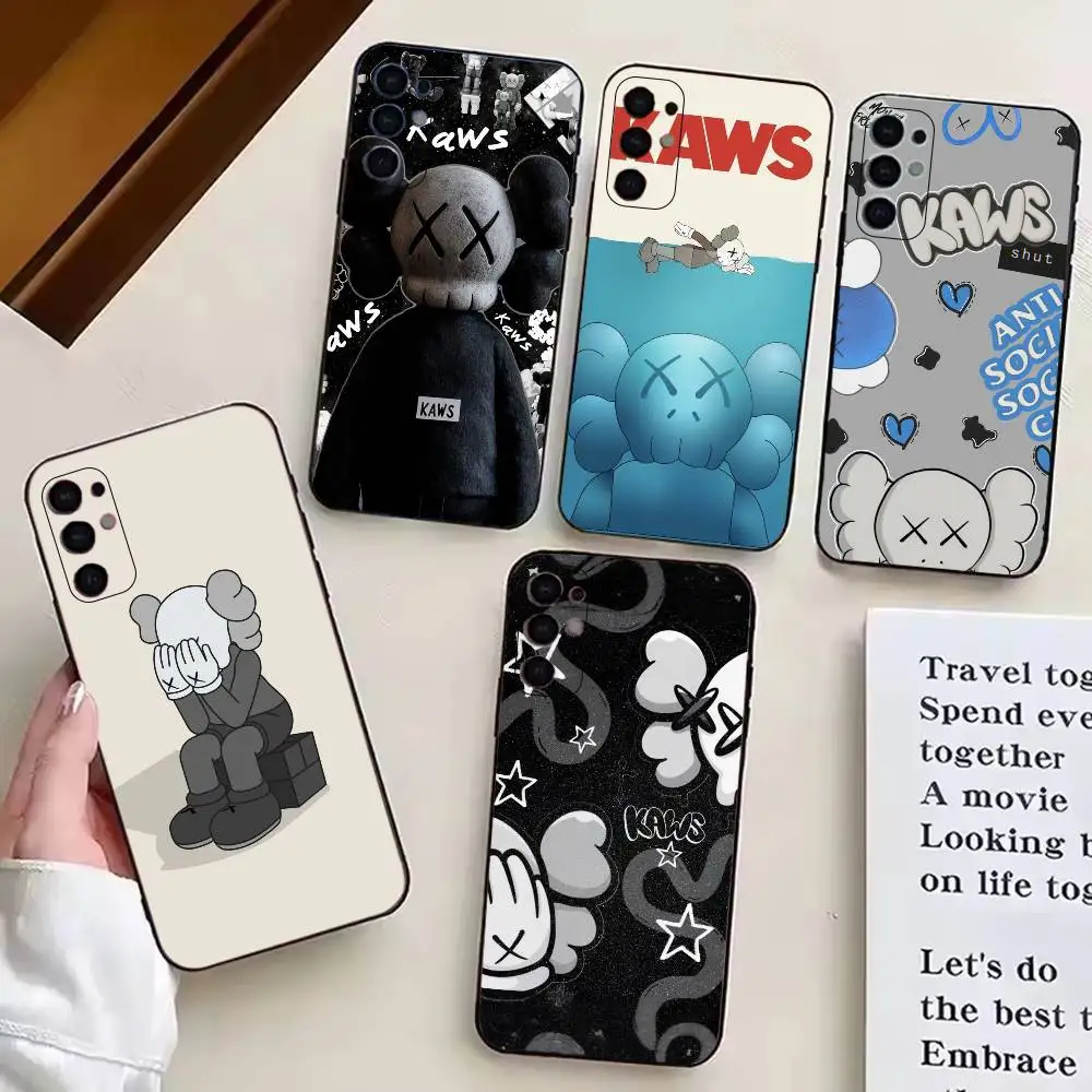 Фото Чехол для телефона P-Pop Art Mix K-KAWS, черный, силиконовый, мягкий, для Samsung S25, S24, S21, S22, S23, S30, Ultra, S20, Plus, FE, Lite №1