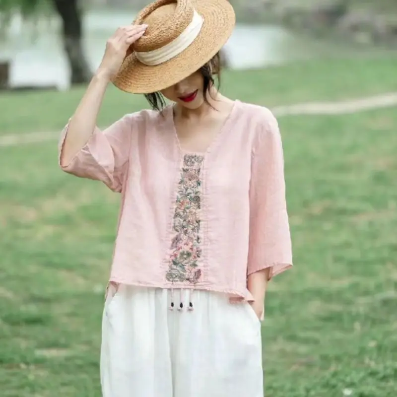 Рубашка женская с вышивкой Модная элегантная блуза из хлопка и льна квадратным