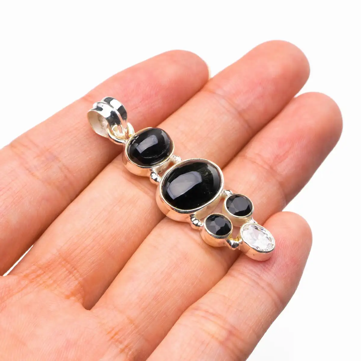 Подвеска кошачий глаз с фианитами серебряная 2 дюйма