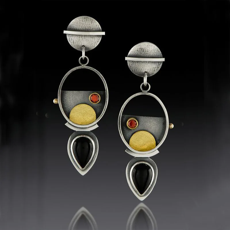 

Vintage Bohemian Creative Retro Geometric Type Three-dimensional Carved Black Zircon Earrings for Women Ethnic Wind Jewelry