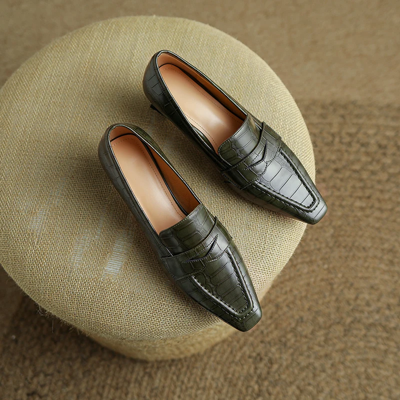 

Женские весенние туфли из овечьей кожи в британском стиле, женская обувь на среднем квадратном каблуке с коровьей Натяжной подошвой