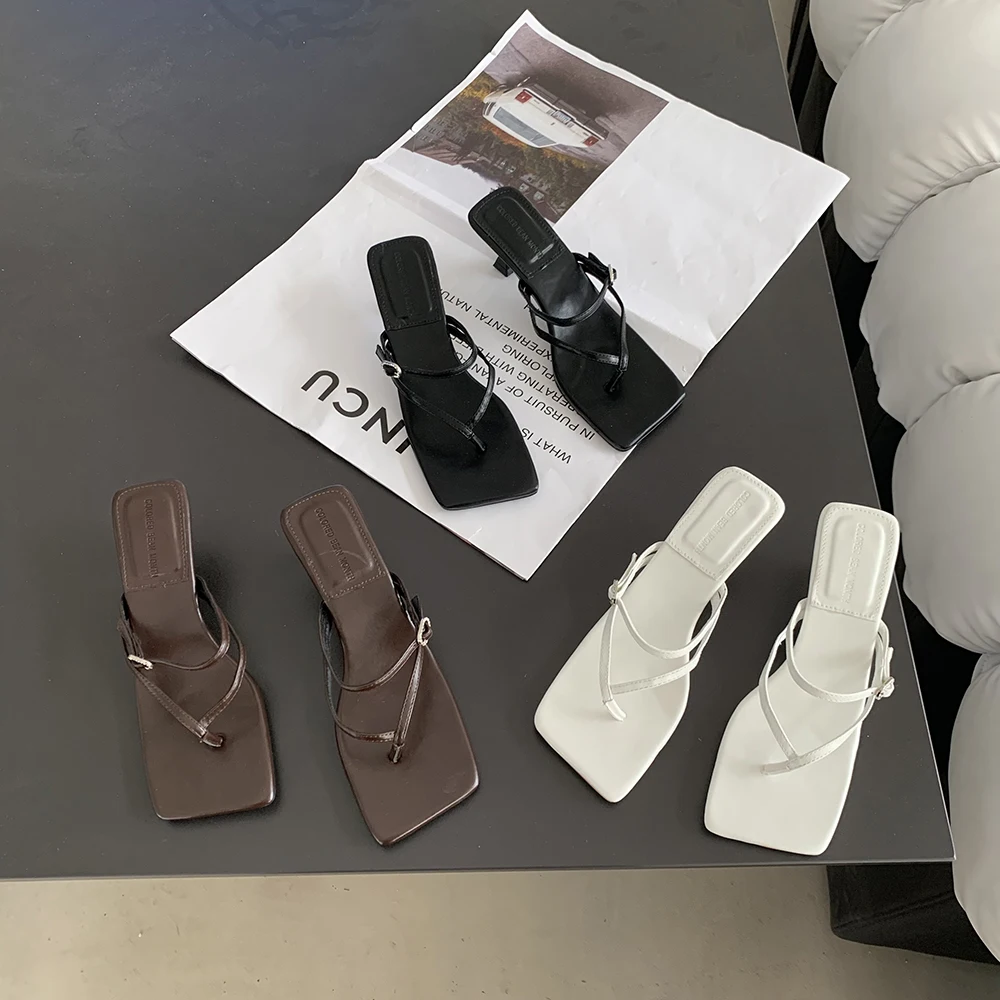 

Сланцы женские классические, сандалии на тонком каблуке, без застежки, цвет черный/белый/коричневый