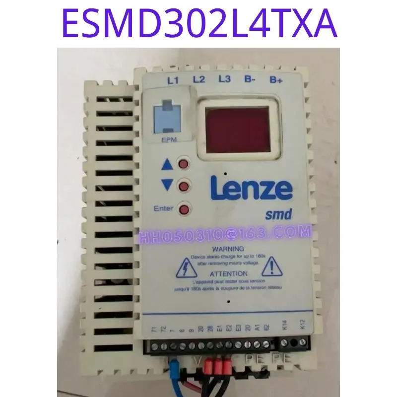 

Использованный преобразователь частоты ESMD302L4TXA 380 В 3 кВт был функционально протестирован и не поврежден на вид