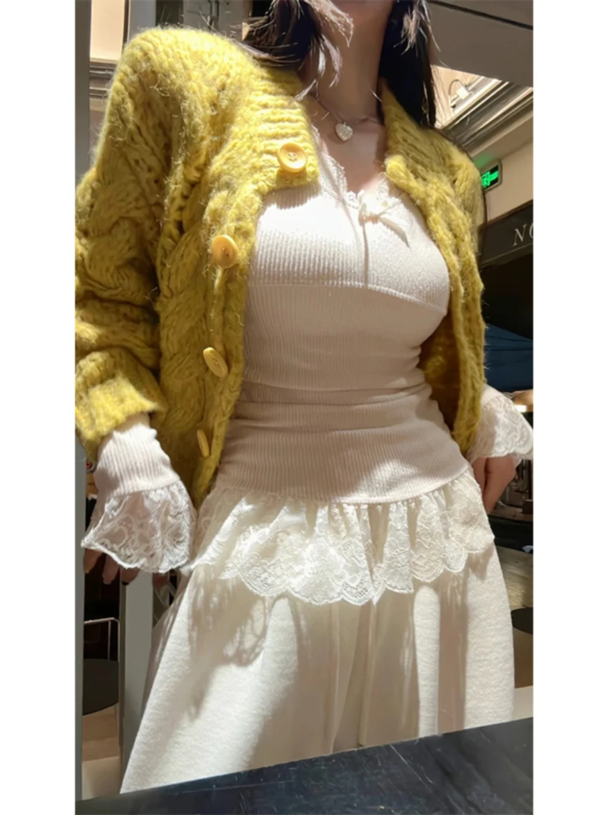 Pure Desire Sexy U-Collar Lace Stitching Long sleeves Shirt Women Autumn and Winter Inner wear Design Sense Sweet Spicy S...