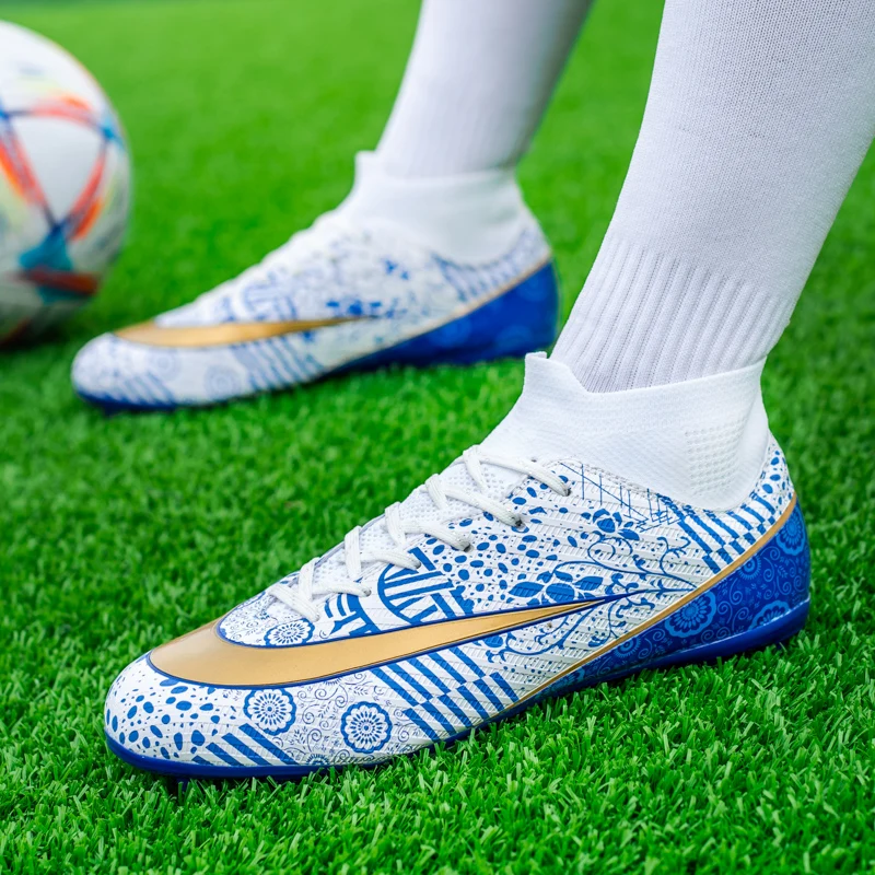 Men's Football Shoes Quality High Help Futsal Flying Woven Breathable Soccer Boots Ultra-Light Anti-Skid Training Sneakers