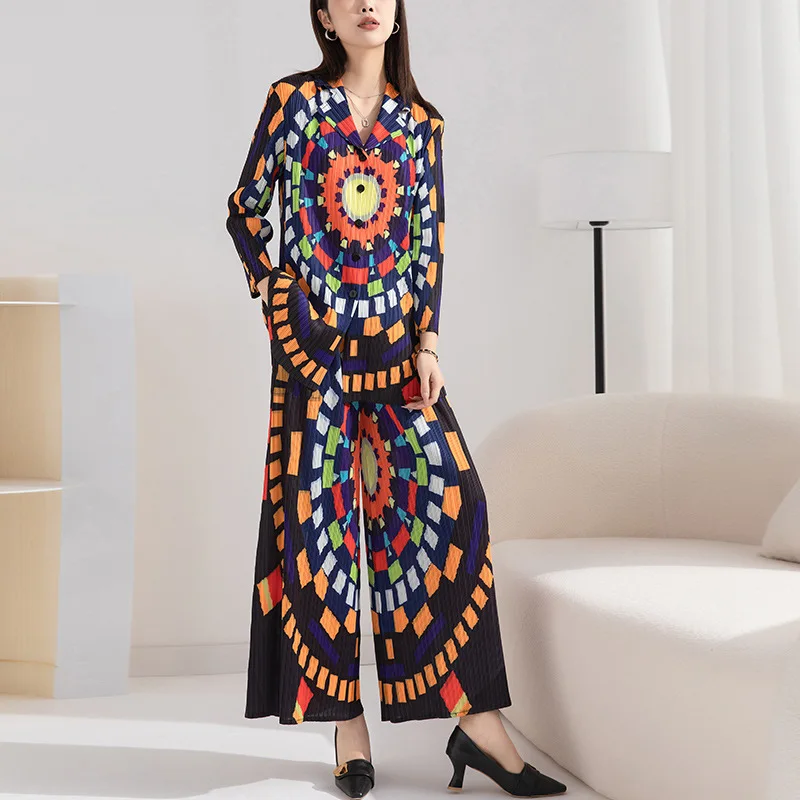 Новинка Женский костюм с длинным рукавом на весну 2023 модный объемный miяка со