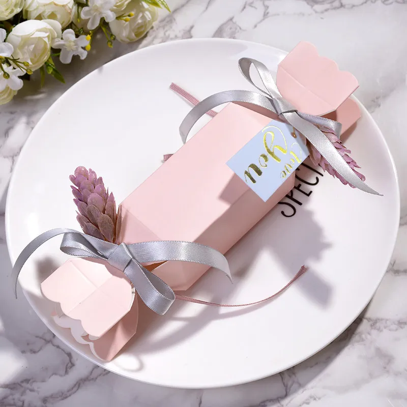 

10/20/30pcs Pink Gift Cardboard Box for Wedding Souvenirs Guests Silver Ribbon Decoration Candy Shape Dragee Boxes Wholesale