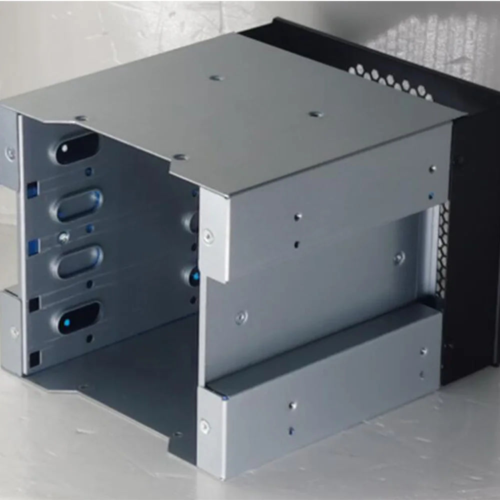 Стойка для жестких дисков 4-Bay большой емкости HDD 5 дюймов 3 x отсека оптических до