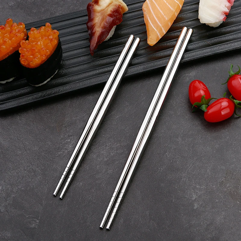 

1 Pair Korean Stainless Steel Chopsticks Laser Engraving Patterns Food Sticks Portable Reusable Chopstick for Sushi Food Tablew