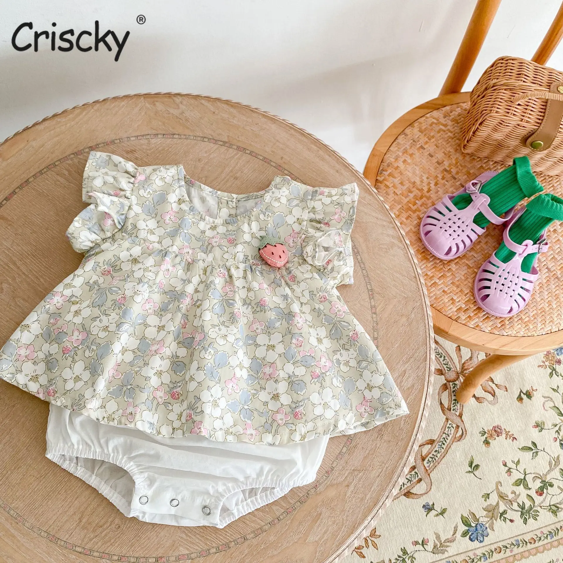 

Criscky Newborn Baby Girl Clothes Set Summer Printing Short Sleeve Romper Flower Shorts 2 PCS Outfit New Born Infant Clothing