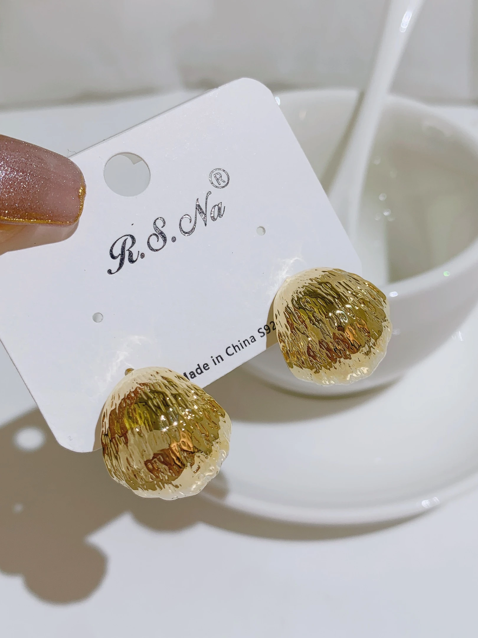 South korea High-Grade Light Luxury Earrings Women Special Design Ins Cold Sle New Brushed