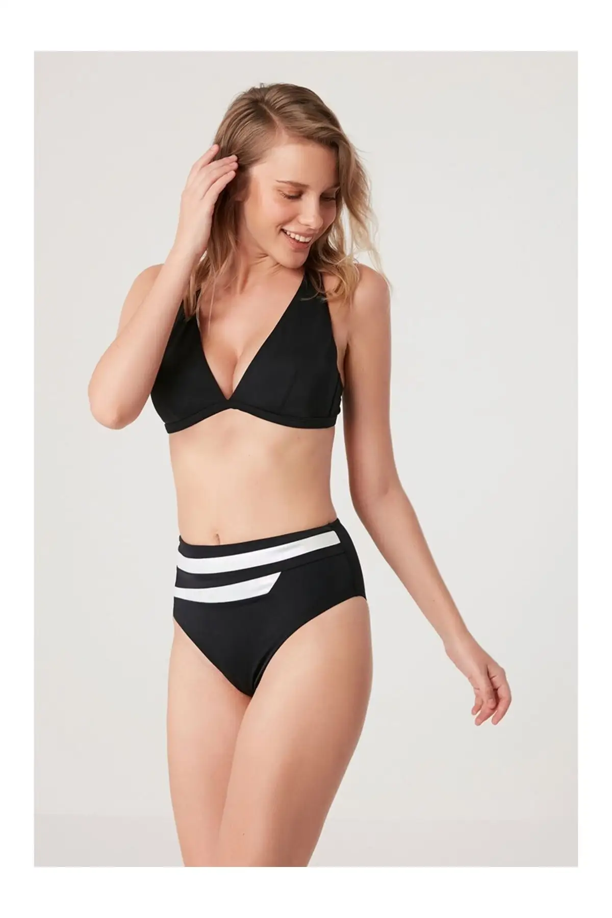 Рисунок 2 - Женское бикини Selin Bikini Set